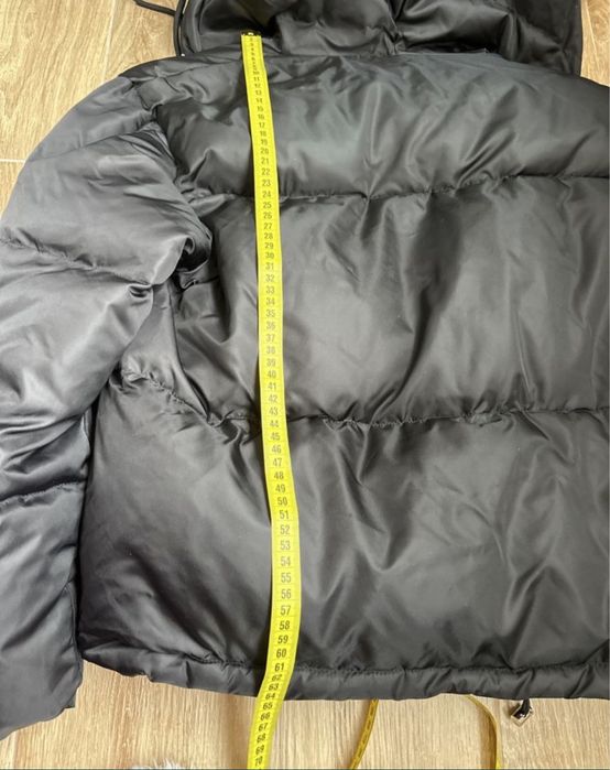 Куртка Prada 38 р (бу)