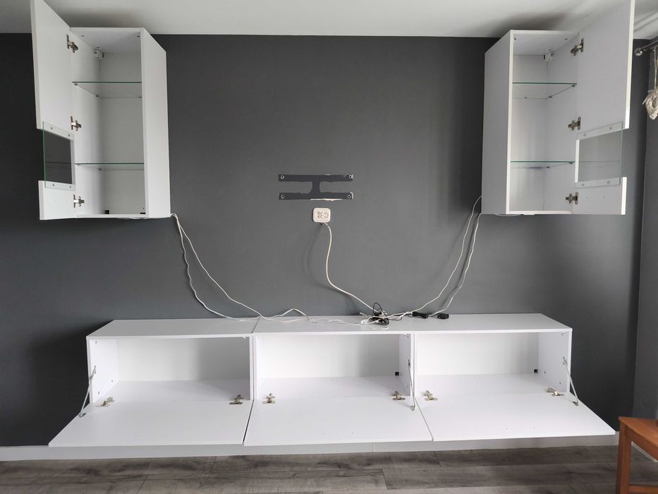 Meble do salonu, białe połysk