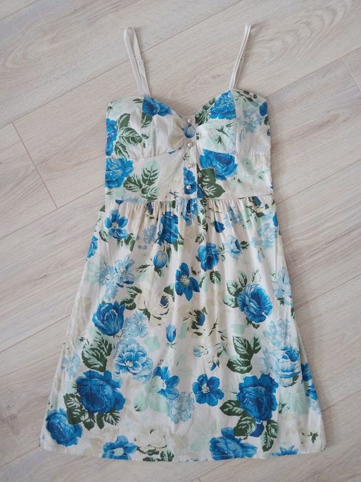 Letnia sukienka w kwiaty roz. XS / S