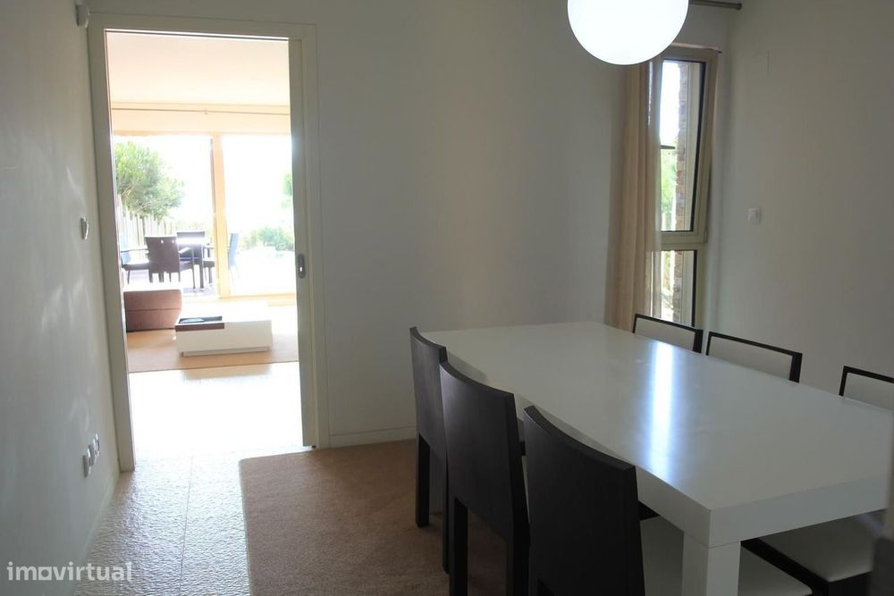 Apartamento T2 com piscina, Tróia, Grandola