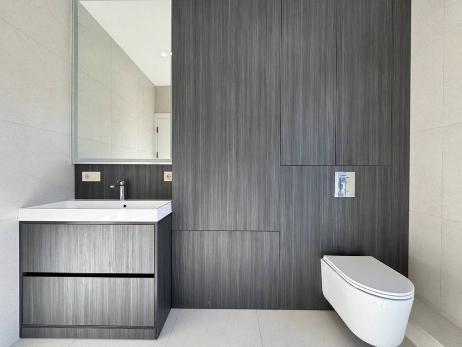 Продам котедж з ремонтом р-н Райський сад