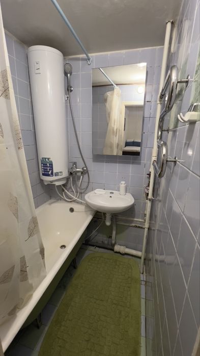 Подобово квартира Котельникова 2К метро Житомирська Академмістечко