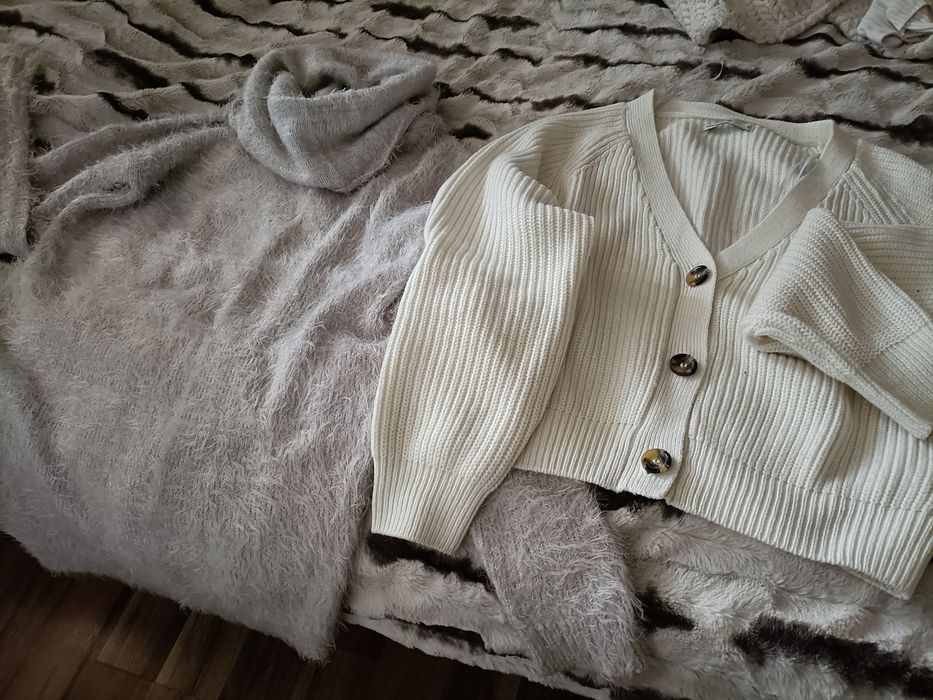 Swetry ciepłe/łączna wartość 40