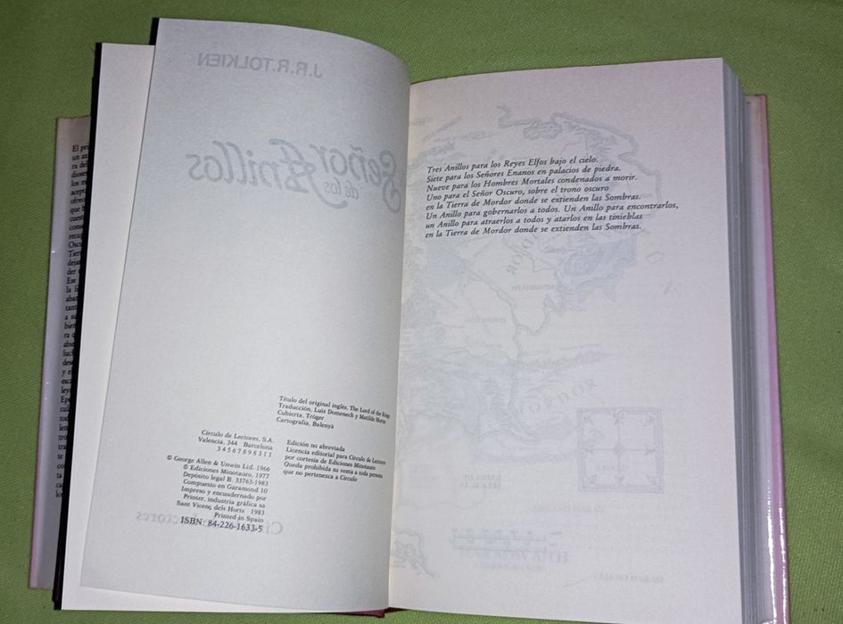 Edição de colecionador da Trilogia "O Senhor dos Anéis", de Tolkien