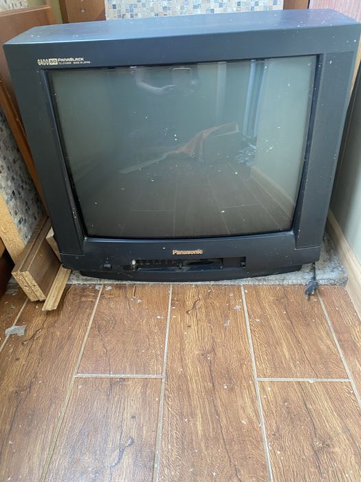 Продам телевизор panasonic