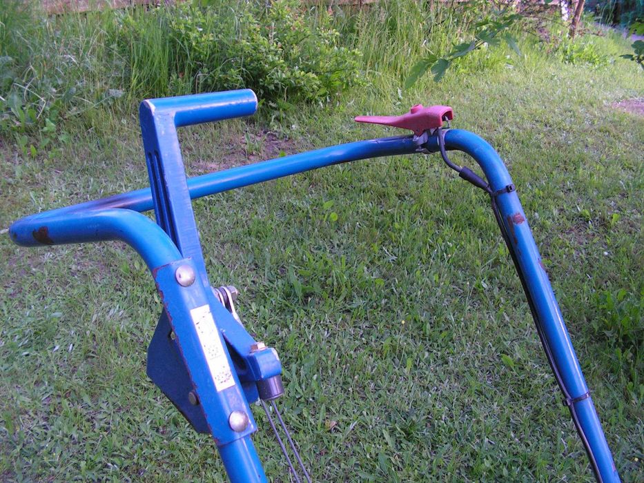 wertykulator spalinowy