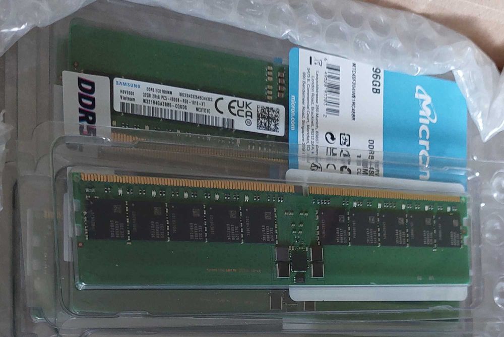 12 kości pamięci do serwera M321R4GA3BB6-CQK RDIMM 32GB DDR5 2Rx8 4800