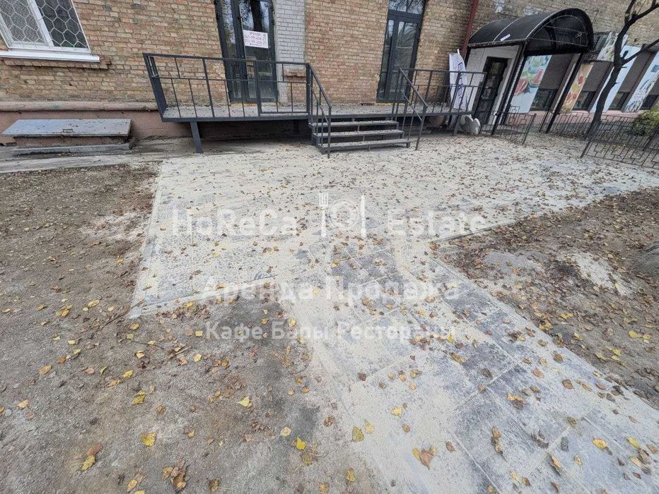 Аренда. Фасад. 1эт. 17.7м2. Помещение. пр-т. Науки 59.