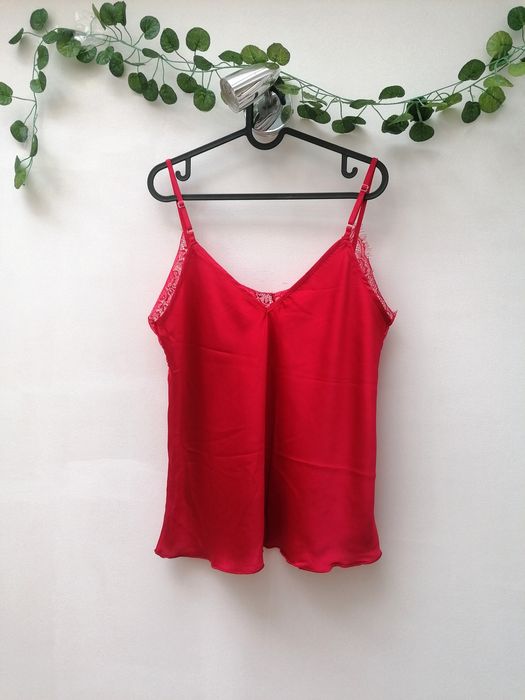 Blusa Vermelha de Alças