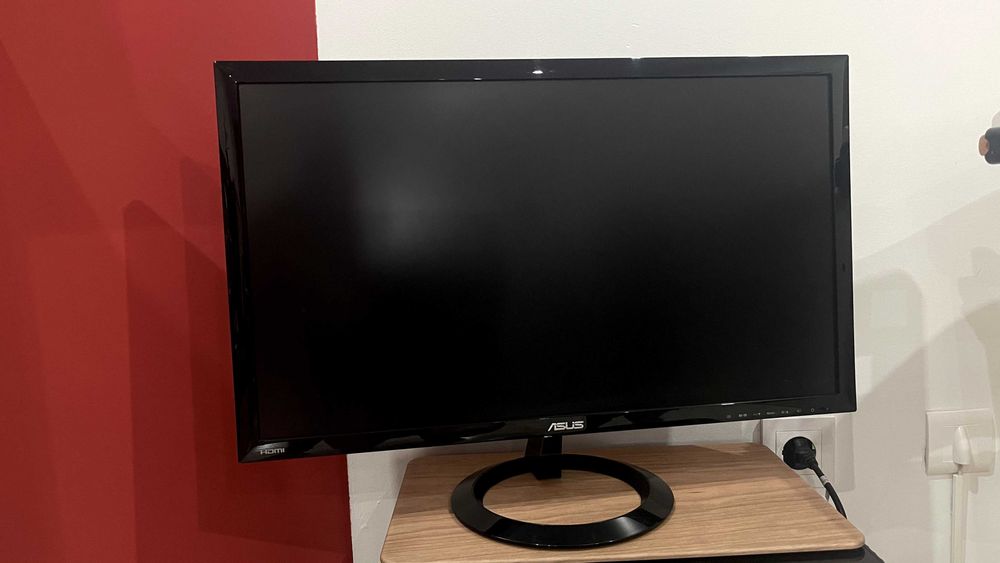 ASUS VX248H Monitor – 24'' Full HD (2× HDMI + VGA + Built-in Speakers)64750629650050120