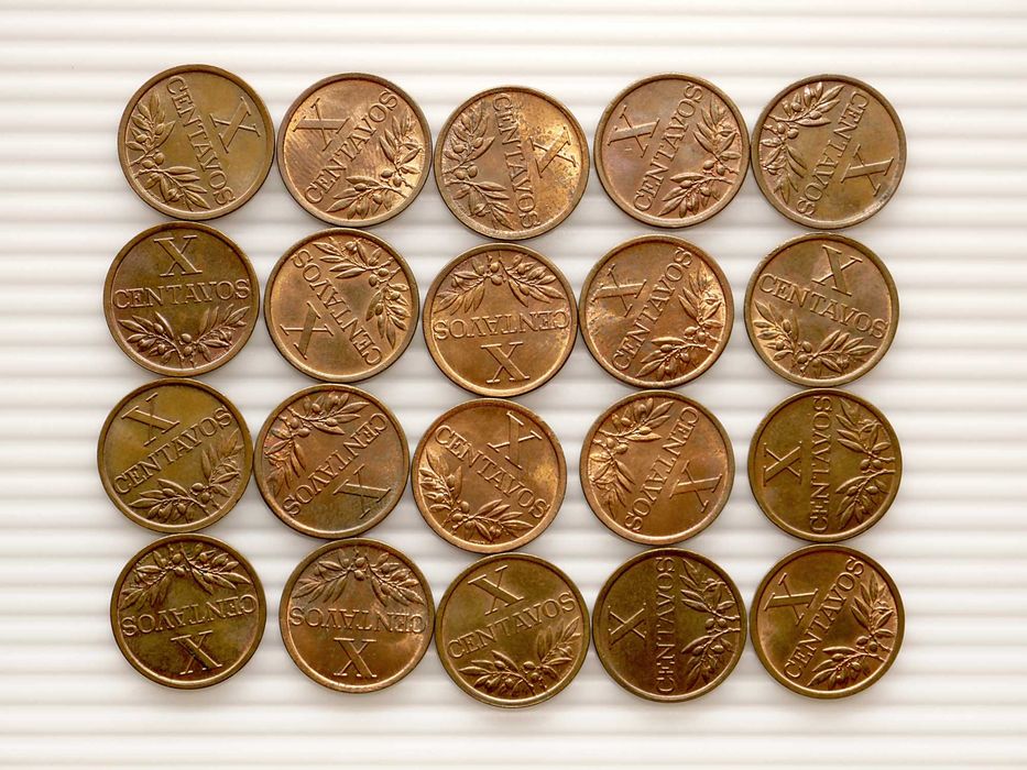 Lot of 20 Coins, 10 Cents, 1968