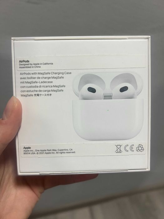 Навушники Apple AirPods 3 з зарядкою MagSafe