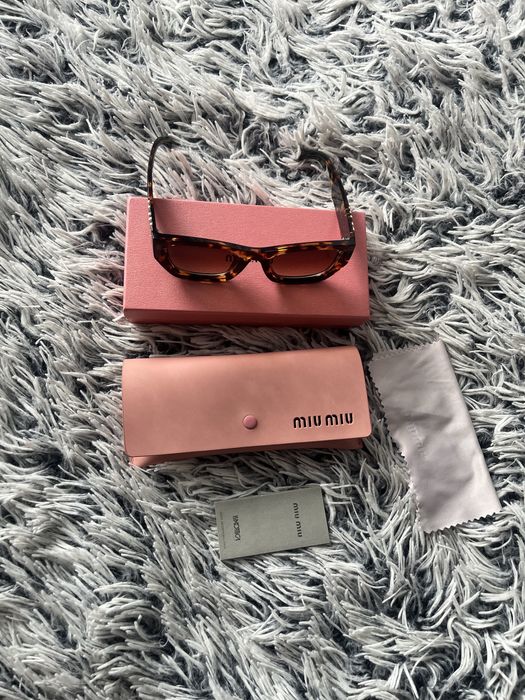 Okulary przeciwsłoneczne Miu Miu