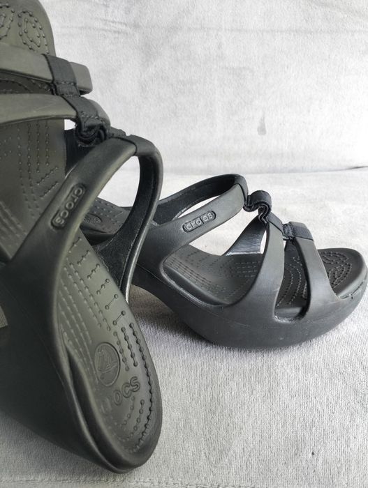 Crocs Cyprus ||| klapki na obcasie