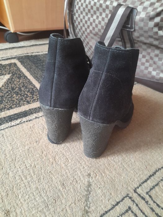 Ботильйони Prada 40р