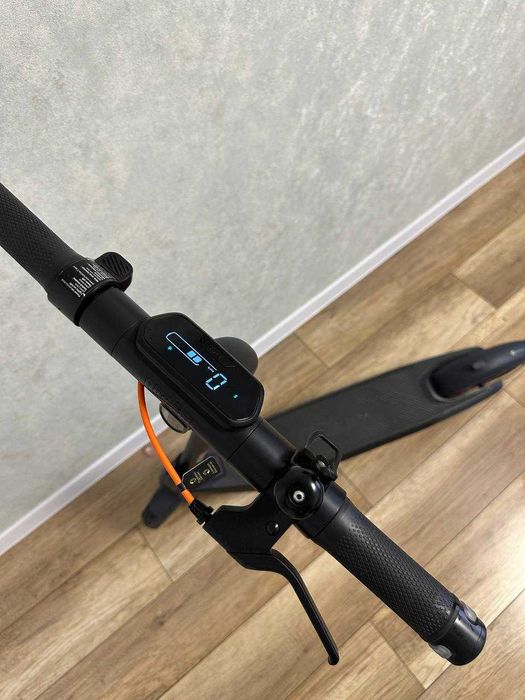 Електросамокат Seegway Ninebot E2 PRO