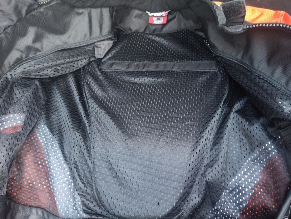 Продам мотокуртку