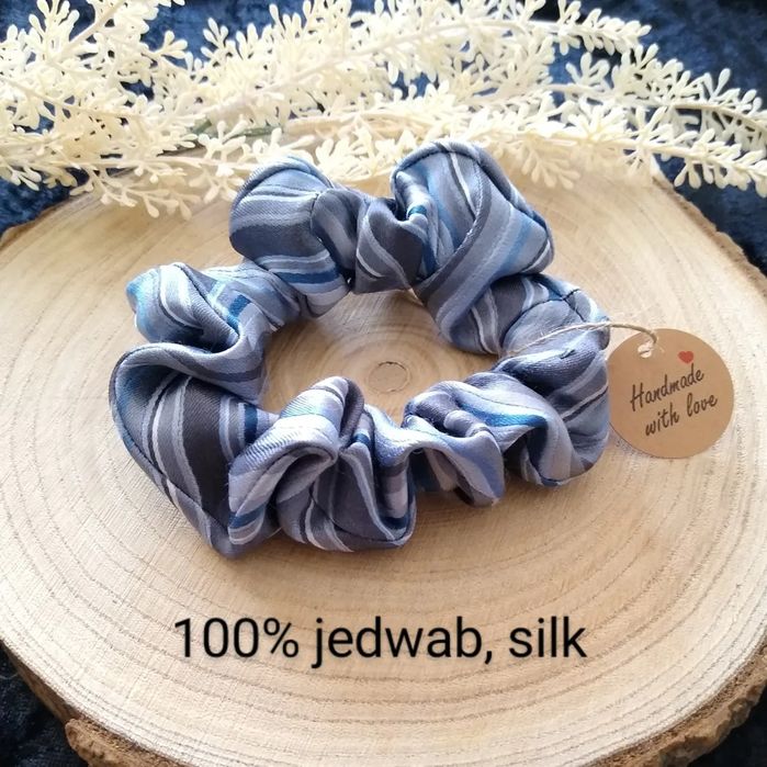 Nowa jedwabna gumka scrunchie