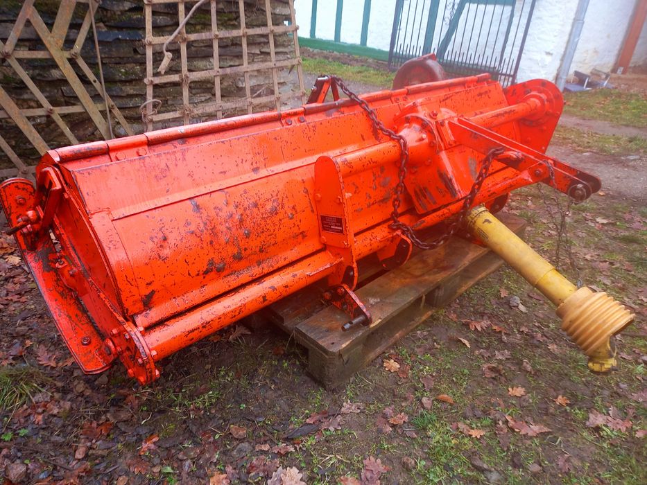 Glebogryzarka Howard 1.8 metra  180 m