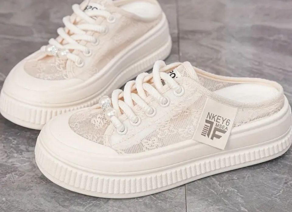 Кеды женские летние, открытые, с кружевом