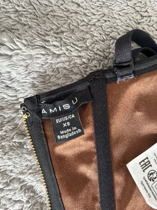 Ідеальний коричневий корсет