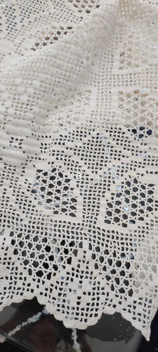 Toalhas de mesa/ colcha em linho e renda