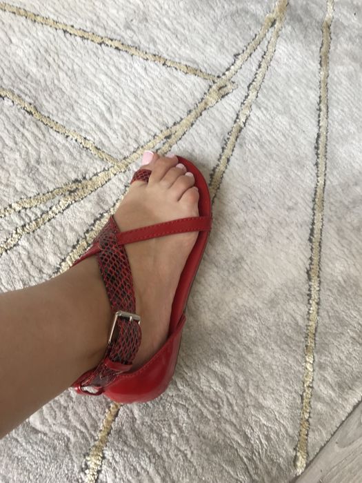Calvin Klein sandały 37