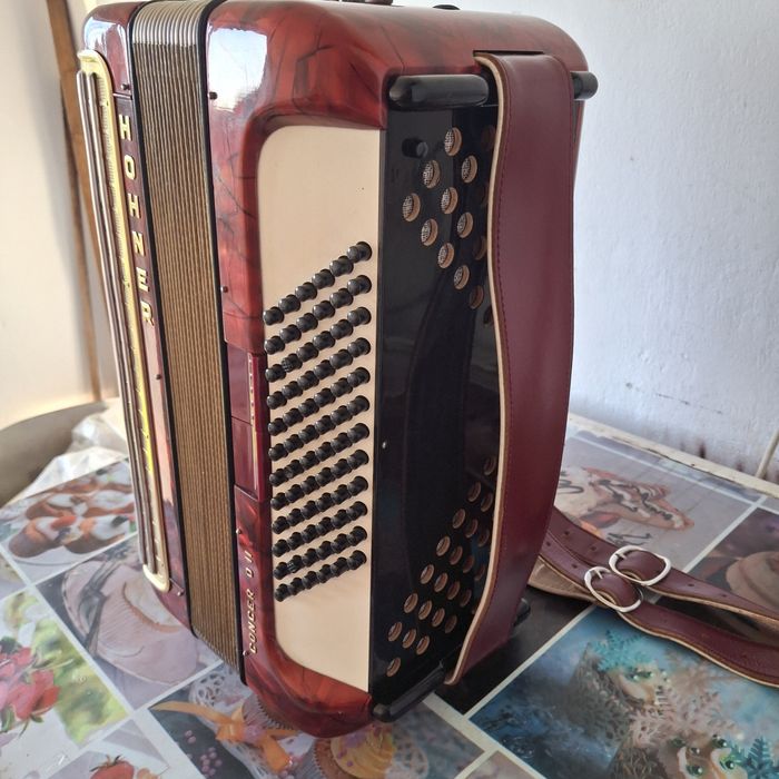 Акордеон    Hohner concerto III