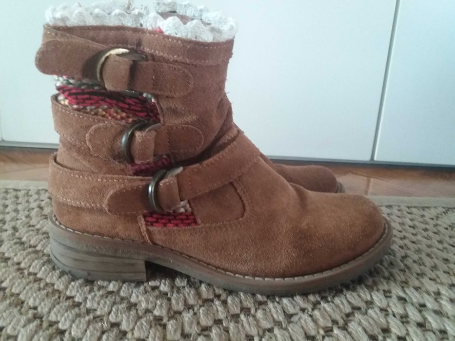 Botas de Camurça Mel com Renda, n.º 35
