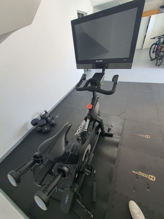 Bicicleta ergométrica NordicTrack Commercial ercial S27i Studio