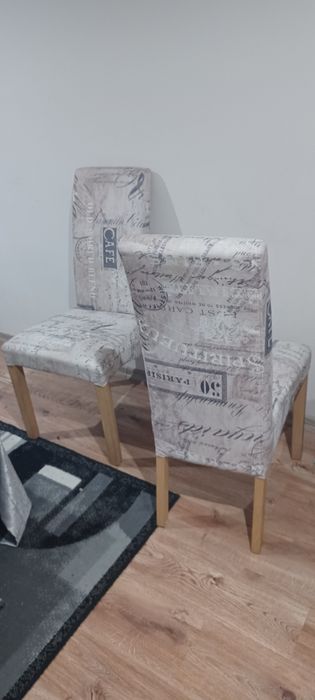 Dwa krzesla tapicerowane