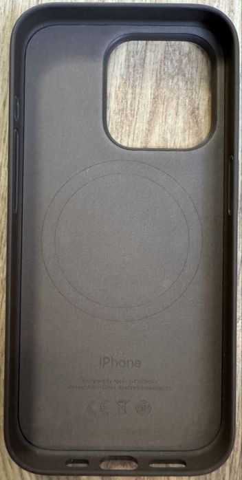 Capa iPhone 15 Pro FineWoven Castanho-toupeira