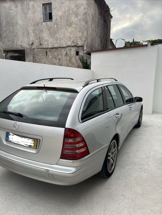 Mercedes-Benz C220
