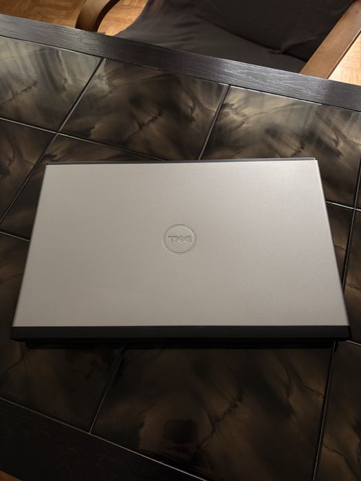 Dell Vostro, Intel i5, 8GB RAM, Windows 10 Pro