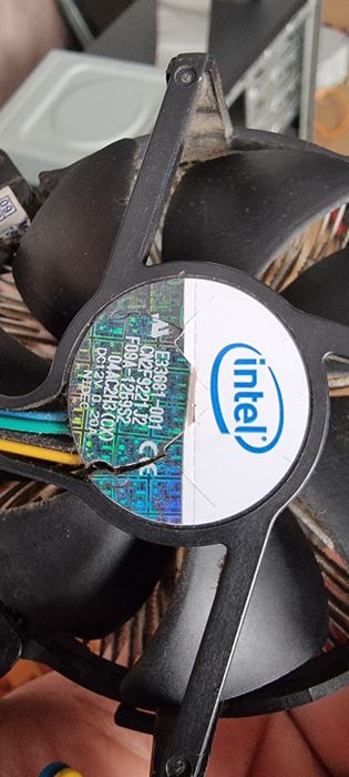 Intel Pentium Dual-Core E5200