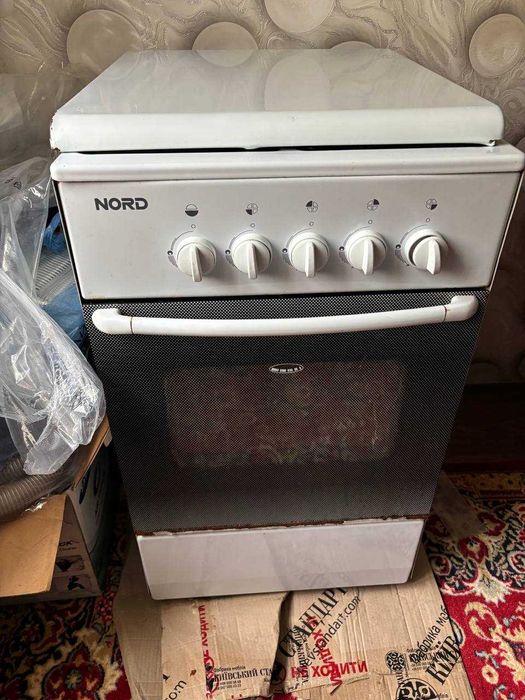 Продам газову плиту Nord