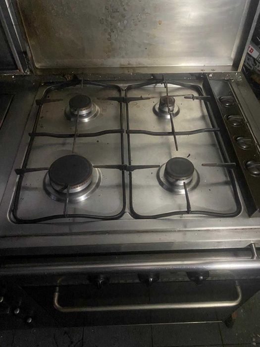 Vendo fogão a lenha/gás