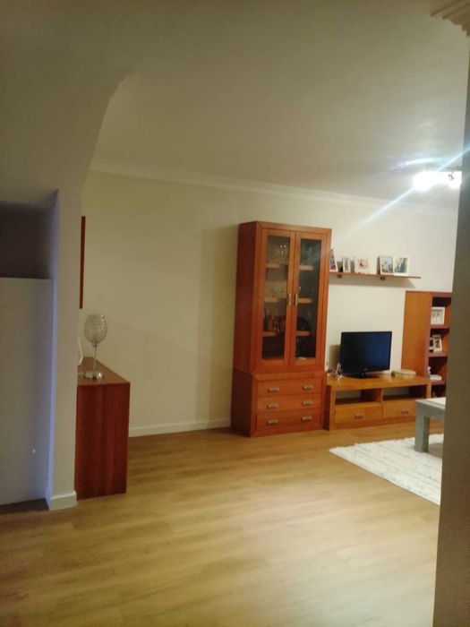 Aplicador de Soalho Flutuante e Vinílico | Instalação Profissional | Braga