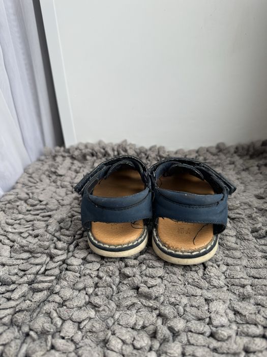 Босоніжки шкіряні F&F, сандалі на 2 рочки , 24 розмір