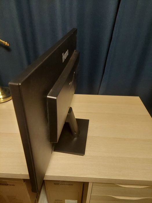 Monitor IIyama Proline 27 "