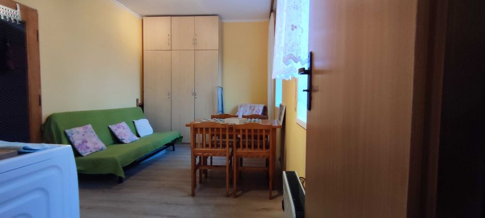 Kawalerka -- 15m-- po remoncie