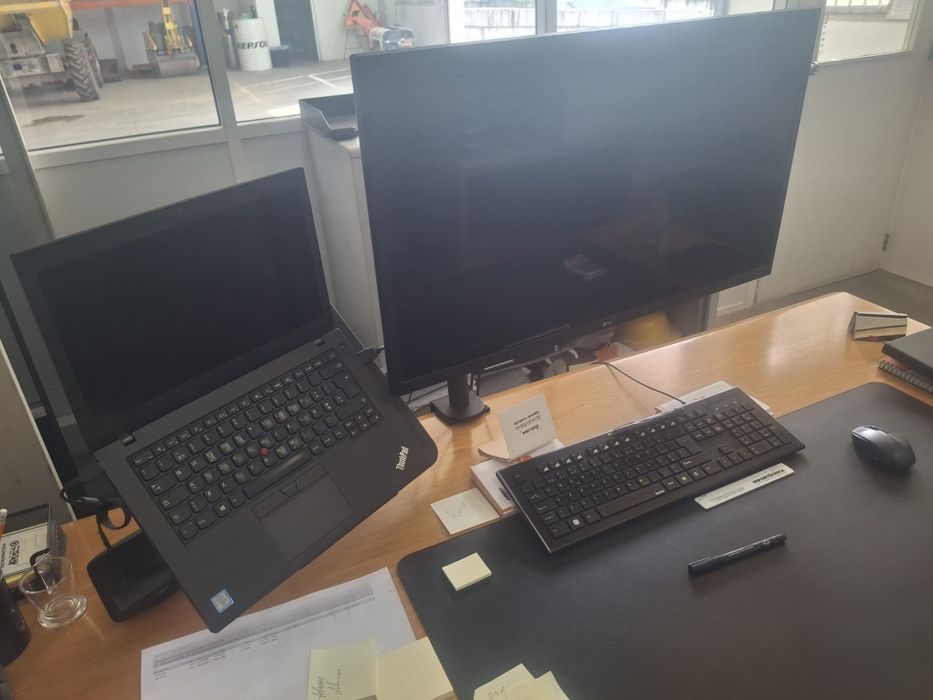 Monitor LG 32" e suporte