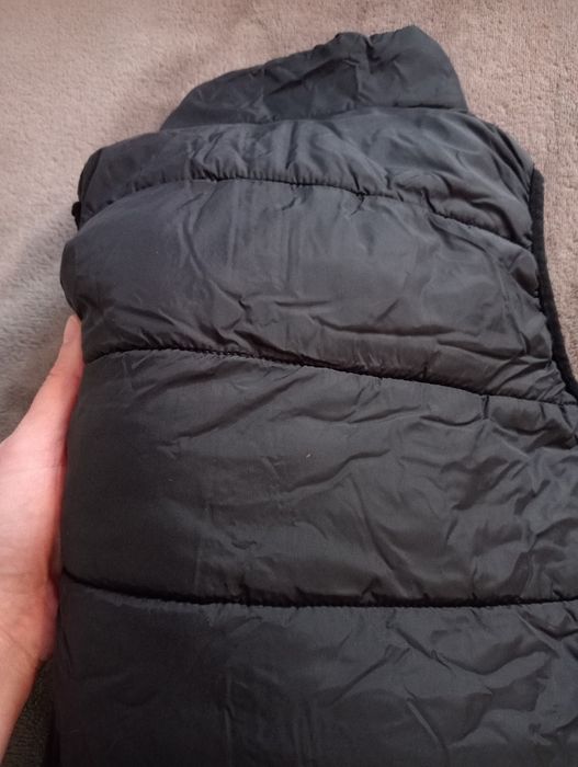 Жилетка H&M 92-98 р. весна на хлопчика 2-3 роки желетка