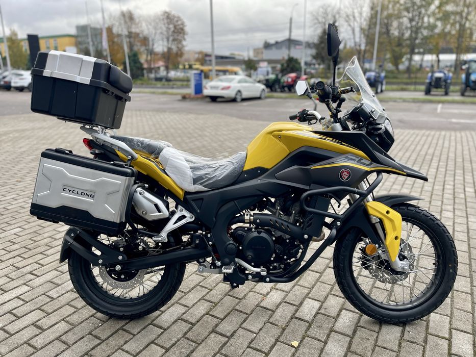 Мотоцикл CYCLONE RX3