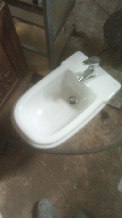 Moveis de casa de banho usados