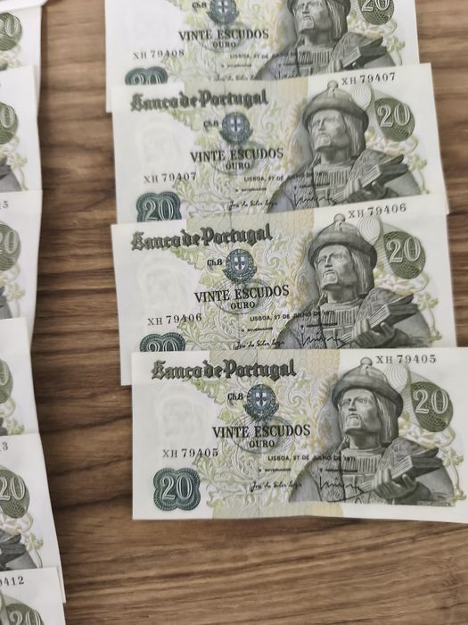 Vendo notas de 20 escudos e de 100 escudos