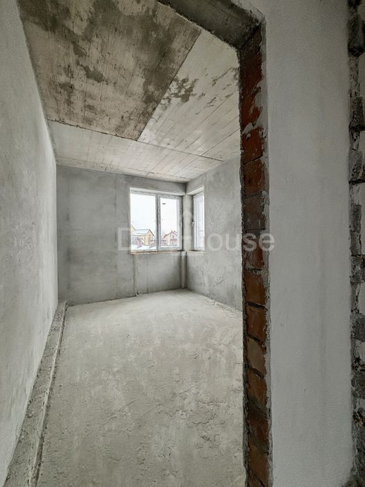 Продаж котеджів у с. Конопниця — всього 7 хвилин до Львова