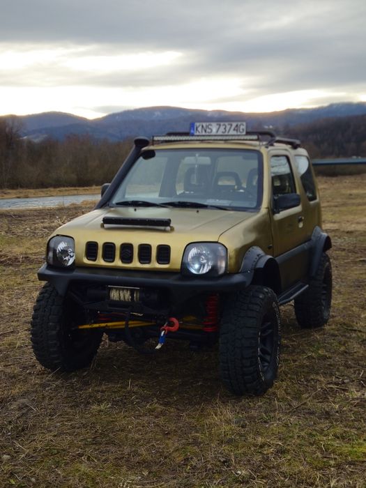 Suzuki Jimny 4x4 offroad
