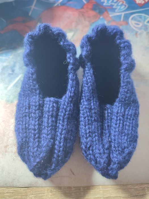 Носочки  вязаные