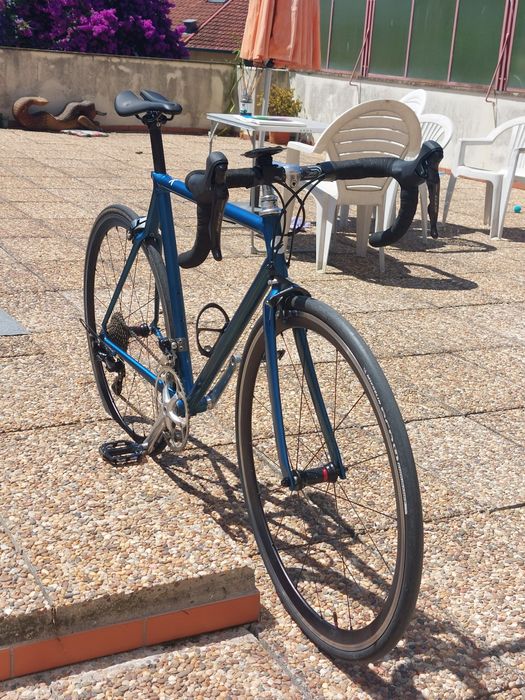 Giant CFR Pro - Carbono